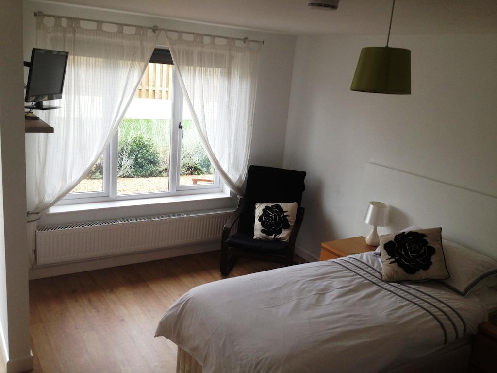 Elm Tree Farm Accommodation Μίλτον Κέινς Δωμάτιο φωτογραφία